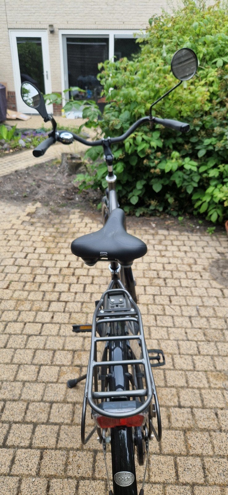 Stadsfiets met lage instap en bagagedrager, Fietsen en Brommers, Fietsen | Dames | Damesfietsen, Terugtraprem, Zo goed als nieuw