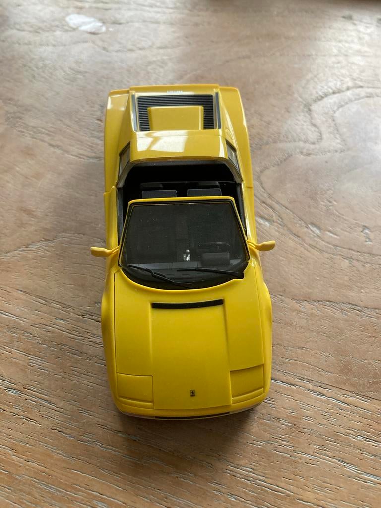 Gele Ferrari Testarossa Modelauto Herpa 1:43, Hobby en Vrije tijd, Modelauto's | 1:43, Zo goed als nieuw, Auto, Overige merken