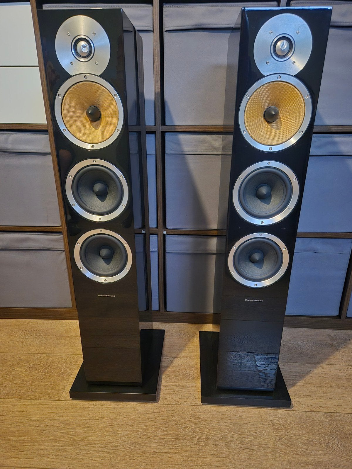 Bowers & Wilkins CM8 Vloerstaande Luidsprekers, Audio, Tv en Foto, Luidsprekers, Vloerstaande luidspreker, Bowers & Wilkins (B&W)