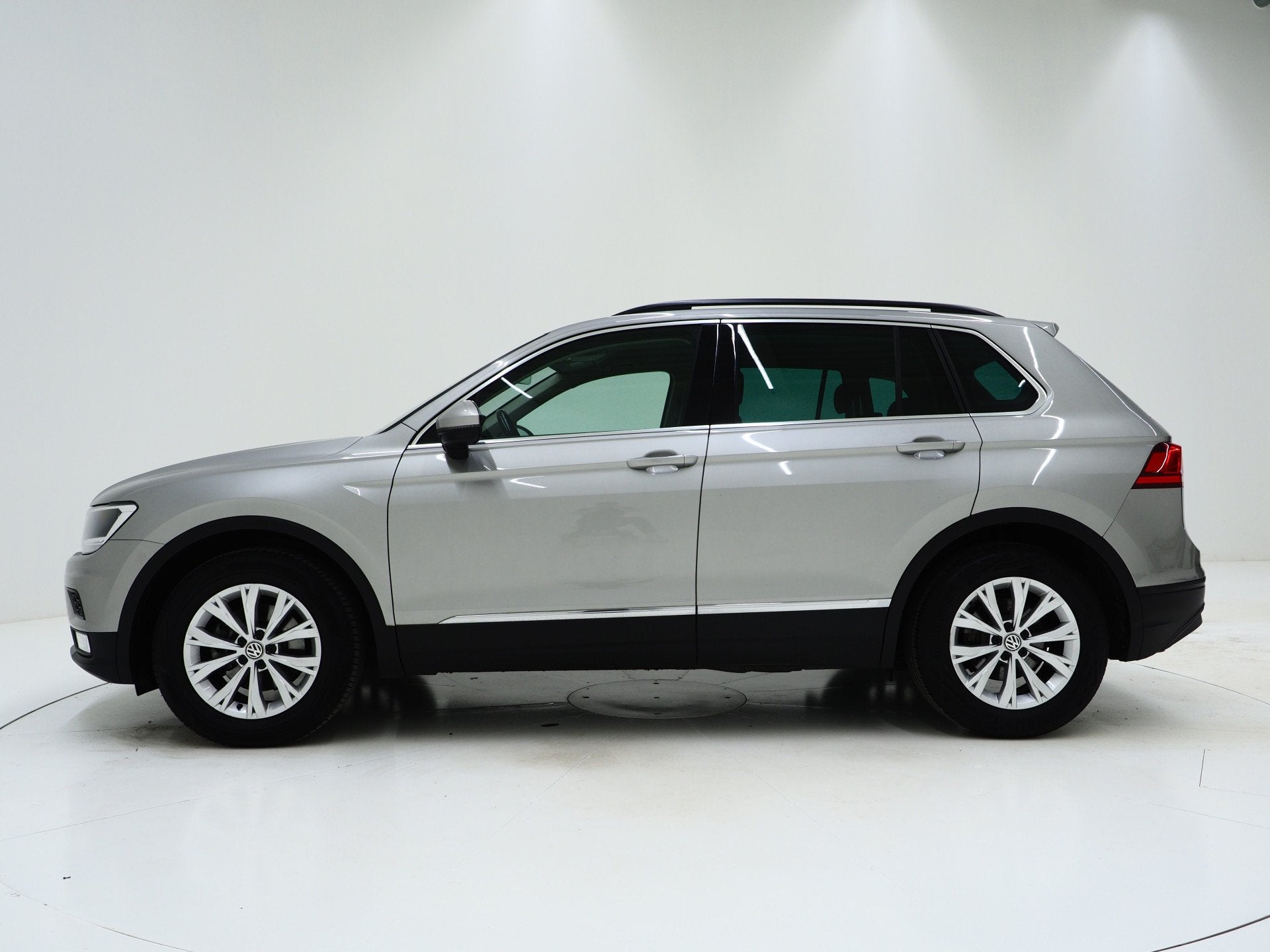 Volkswagen Tiguan 1.4 TSI | Trekhaak | Cruise | Climate | PD, Voorwielaandrijving, Dealer onderhouden, Stof, Gebruikt