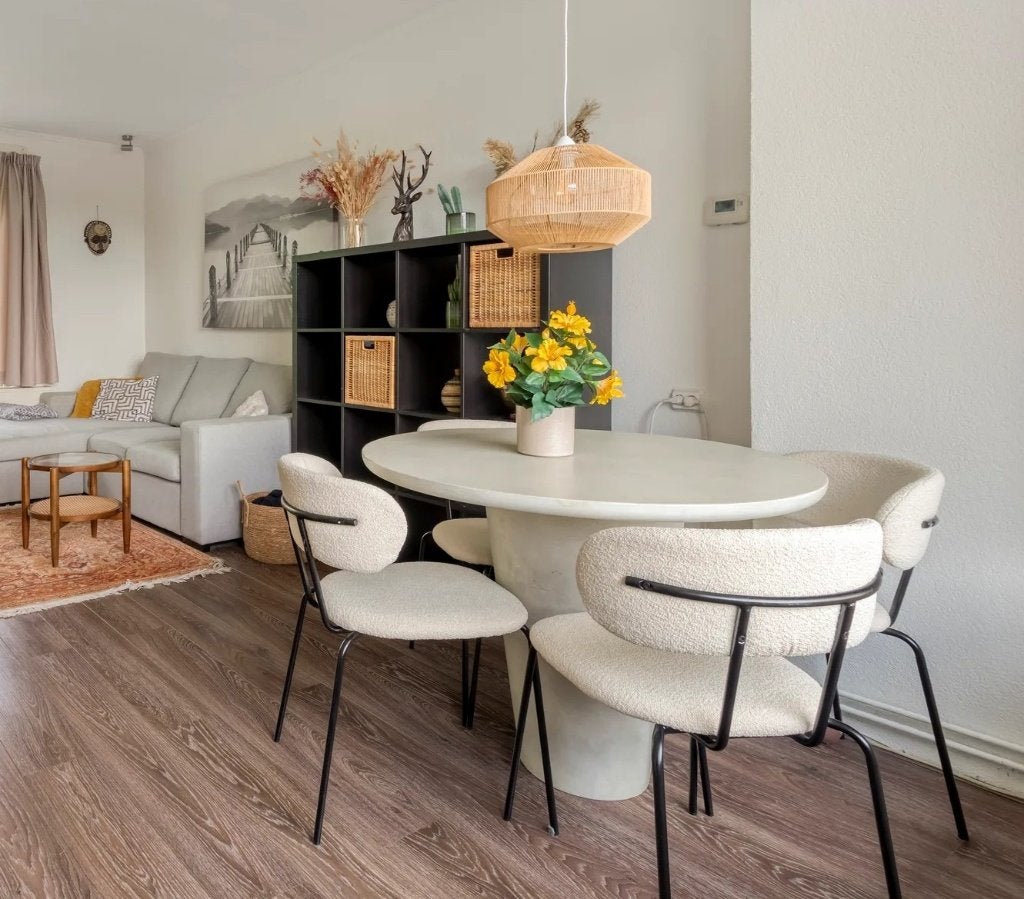 Ronde eettafel met 4 stoelen, Huis en Inrichting, Tafels | Eettafels, Gebruikt, Ophalen of Verzenden, Vier personen, 100 tot 150 cm
