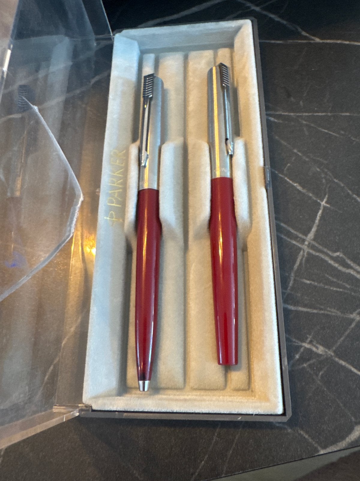 Vintage parker pennen, Verzamelen, Pennenverzamelingen, Pennenset, Gebruikt, Parker, Met doosje