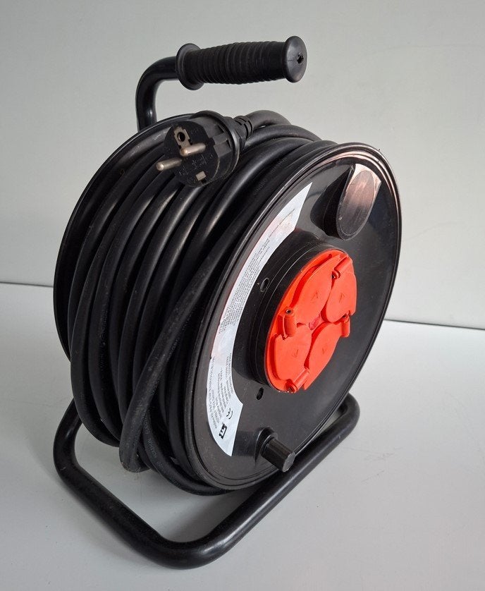 Nieuwe kabelhaspel 40 meter 2,5mm², Doe-het-zelf en Verbouw, Elektra en Kabels, Ophalen of Verzenden, Nieuw, Overige merken, Kabelhaspel