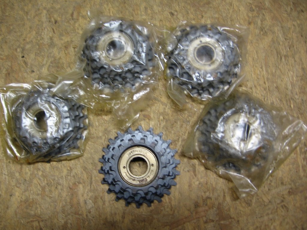 Opschroef tandwielen  14 - 22  vintage, Fietsen en Brommers, Fietsonderdelen, Ophalen, Onbekend, Overige typen, Oldtimerfiets