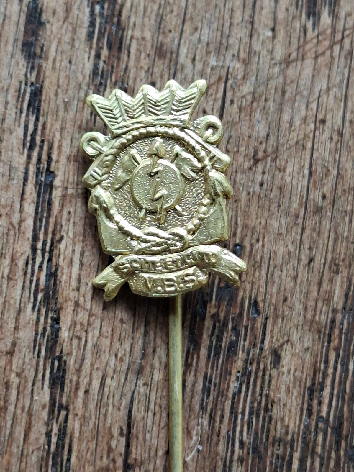 Verbindingsschool (V.B.S.) van de Koninklijke Marine speldje, Verzamelen, Ophalen of Verzenden, Marine, Nederland, Embleem of Badge
