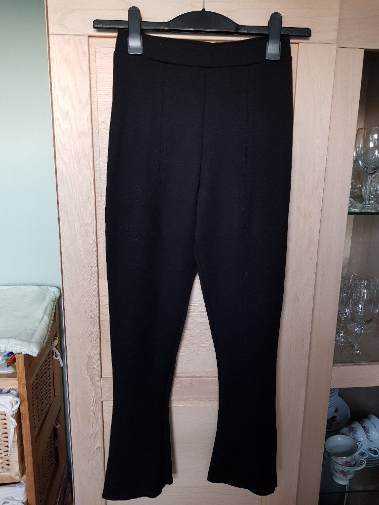 Broek dames licht-uitlopende pijpen -- maat XS / 34 -- Zara, Kleding | Dames, Ophalen of Verzenden, Zo goed als nieuw, Maat 34 (XS) of kleiner
