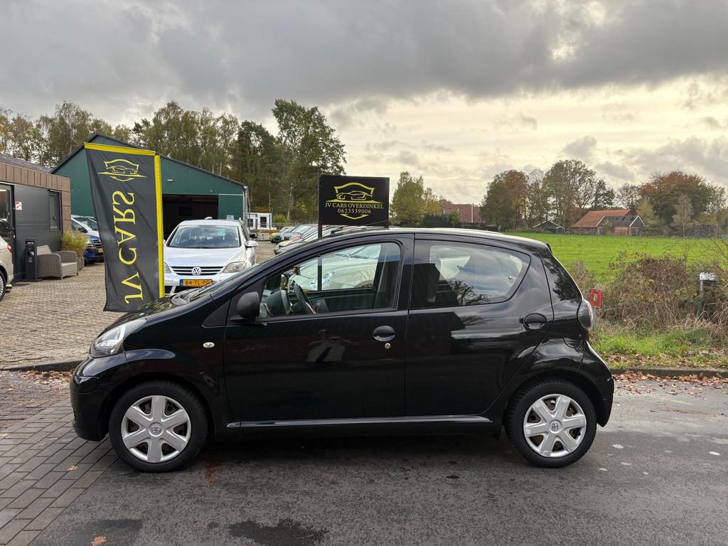 Toyota Aygo 1.0-12V NET FRISSE BEURT GEHAD MET VEEL..AIRCO,E, Voorwielaandrijving, Euro 5, Gebruikt, 4 stoelen