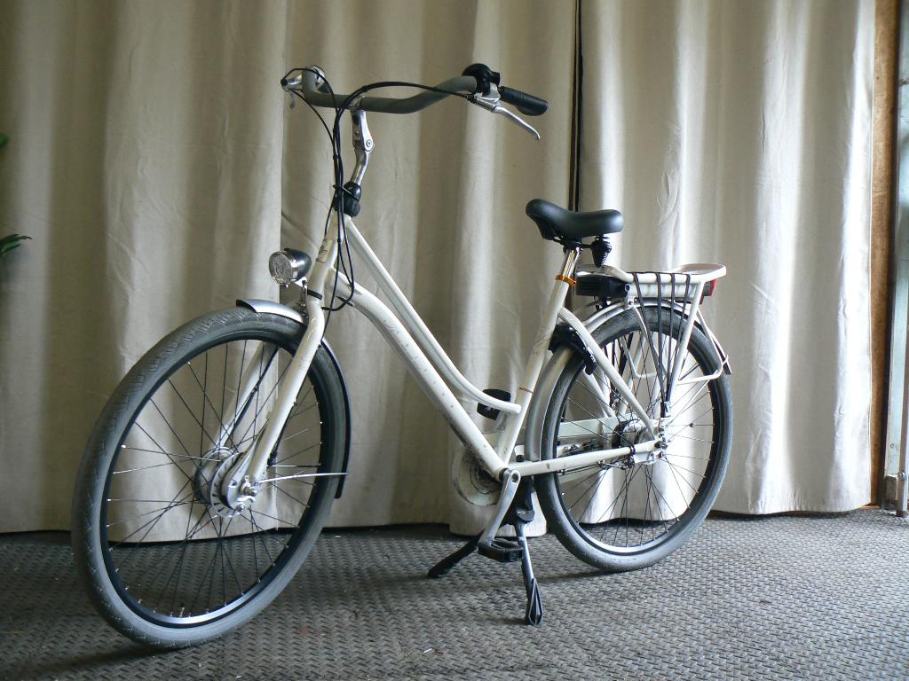 e bike, elektrische fiets cortina, sparta, gazelle, batavus, Fietsen en Brommers, Elektrische fietsen, Ophalen, Zo goed als nieuw