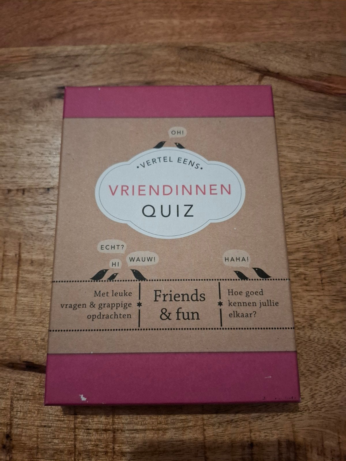 Vriendinnen Quiz - Friends & Fun, Drie of vier spelers, Ophalen of Verzenden, Zo goed als nieuw