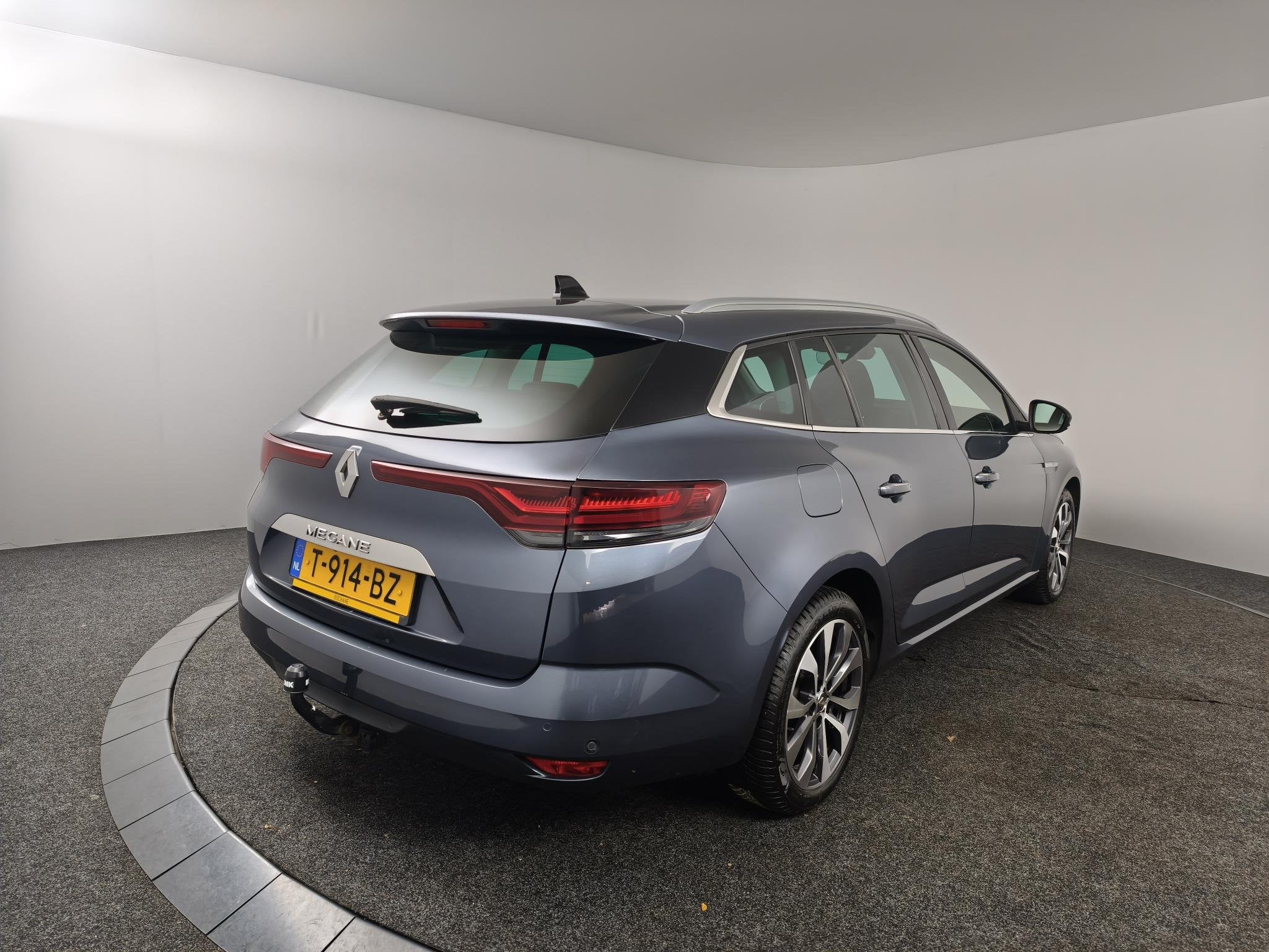 Renault Mégane Estate 1.3 TCe 140 Techno | Trekhaak | Camer, Auto's, Stof, Gebruikt, 4 cilinders, Met garantie (alle)
