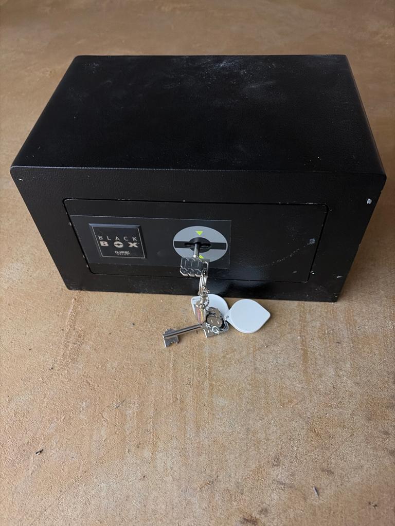 LIPS Black Box kluis / mini kluis met sleutels, Huis en Inrichting, Brandblussers en Brandkasten, Ophalen of Verzenden, Zo goed als nieuw