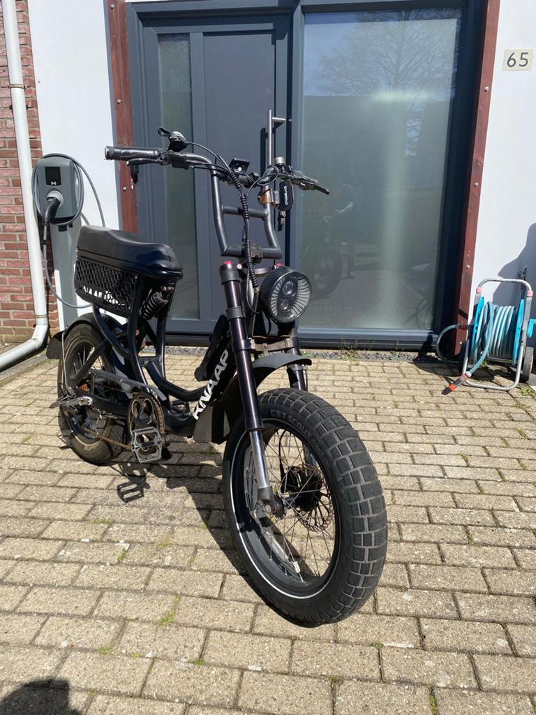 Knaap Londen - Zwart, Goede staat, Gebruikt, Minder dan 47 cm, 30 tot 50 km per accu, Ophalen