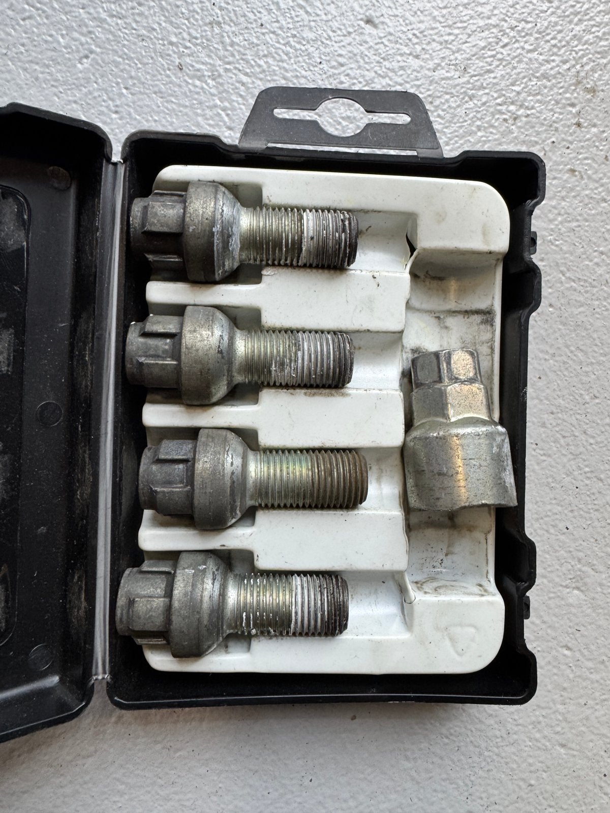 Slotbouten auto M12x1.5, Ophalen of Verzenden, Zo goed als nieuw