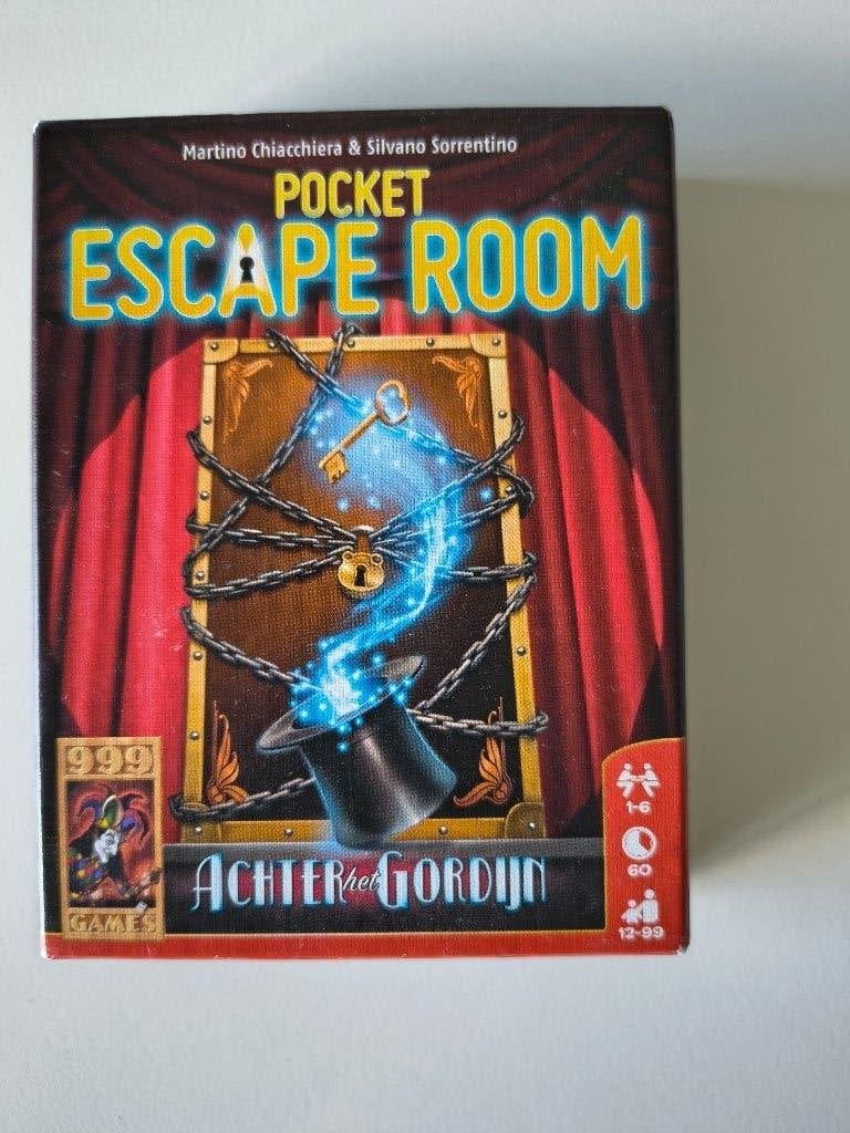 Pocket Escape Room: Achter het Gordijn, Hobby en Vrije tijd, Gezelschapsspellen | Bordspellen, Ophalen of Verzenden, Zo goed als nieuw