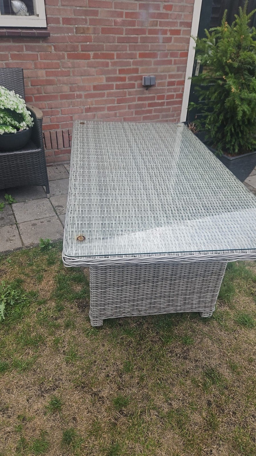 Wicker tuintafel met glazen blad, Ophalen, Gebruikt, Rechthoekig, Wicker