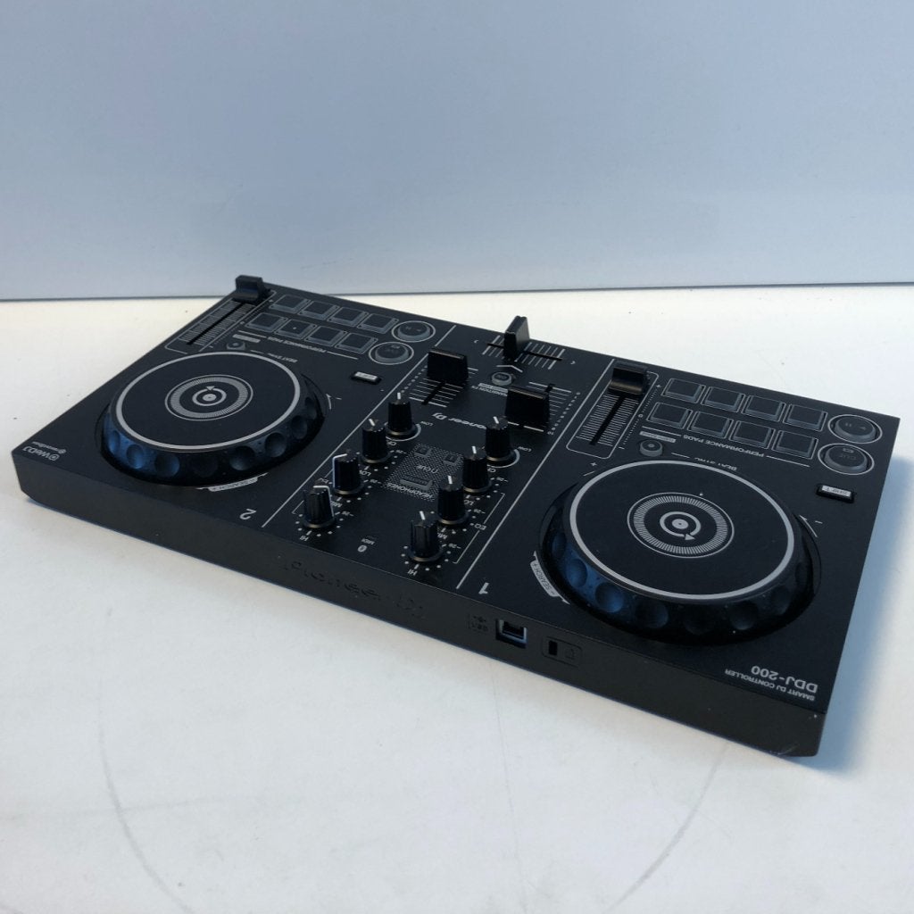 Foto 3 van Pioneer DDJ-200 Smart DJ Controller | Nette Staat