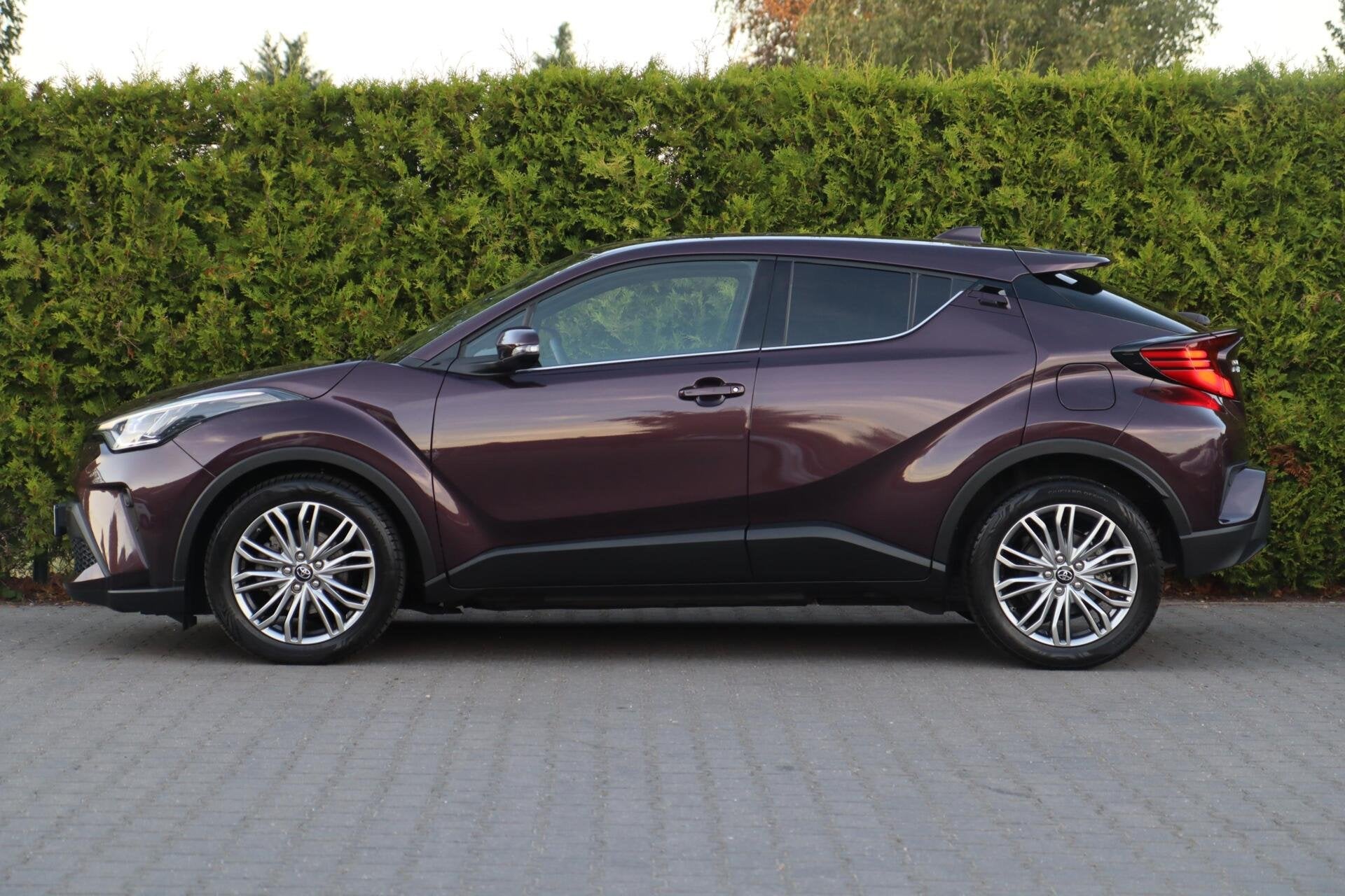 TOYOTA C-HR 1.8 HYBRID EXECUTIVE  | 21.017 KM | JBL, Auto's, Dealer onderhouden, Stof, 4 cilinders, Bruin