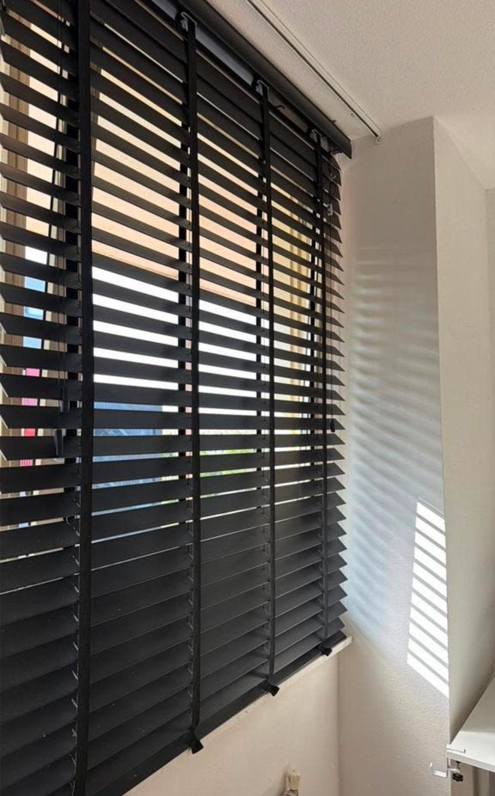 2x Mat Zwarte jaloezie 120 x 175 cm – 50 mm lamellen – PVC, Huis en Inrichting, Stoffering | Gordijnen en Lamellen, Ophalen, Jaloezie