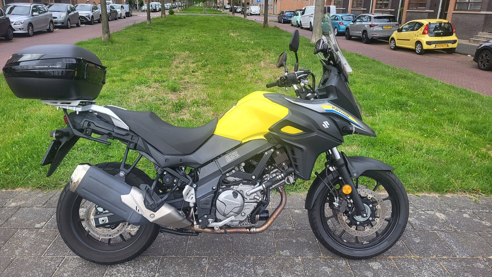 Te koop Suzuki Vstrom DL650A 2018 18.000km €5.950, Motoren, Motoren | Suzuki, 2 cilinders, Occasion, Motorrijbewijs A, Particulier