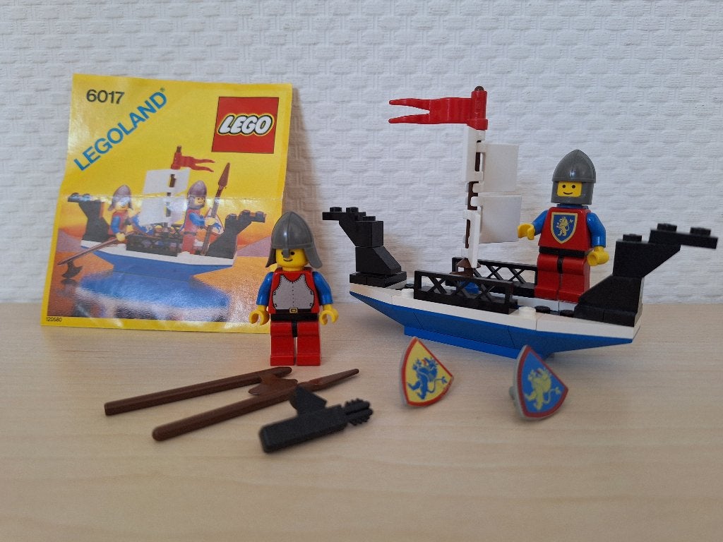 Lego Castle: 6017 King's Oarsmen, Lion Knight *, Gebruikt, Lego, Ophalen of Verzenden, Compleet