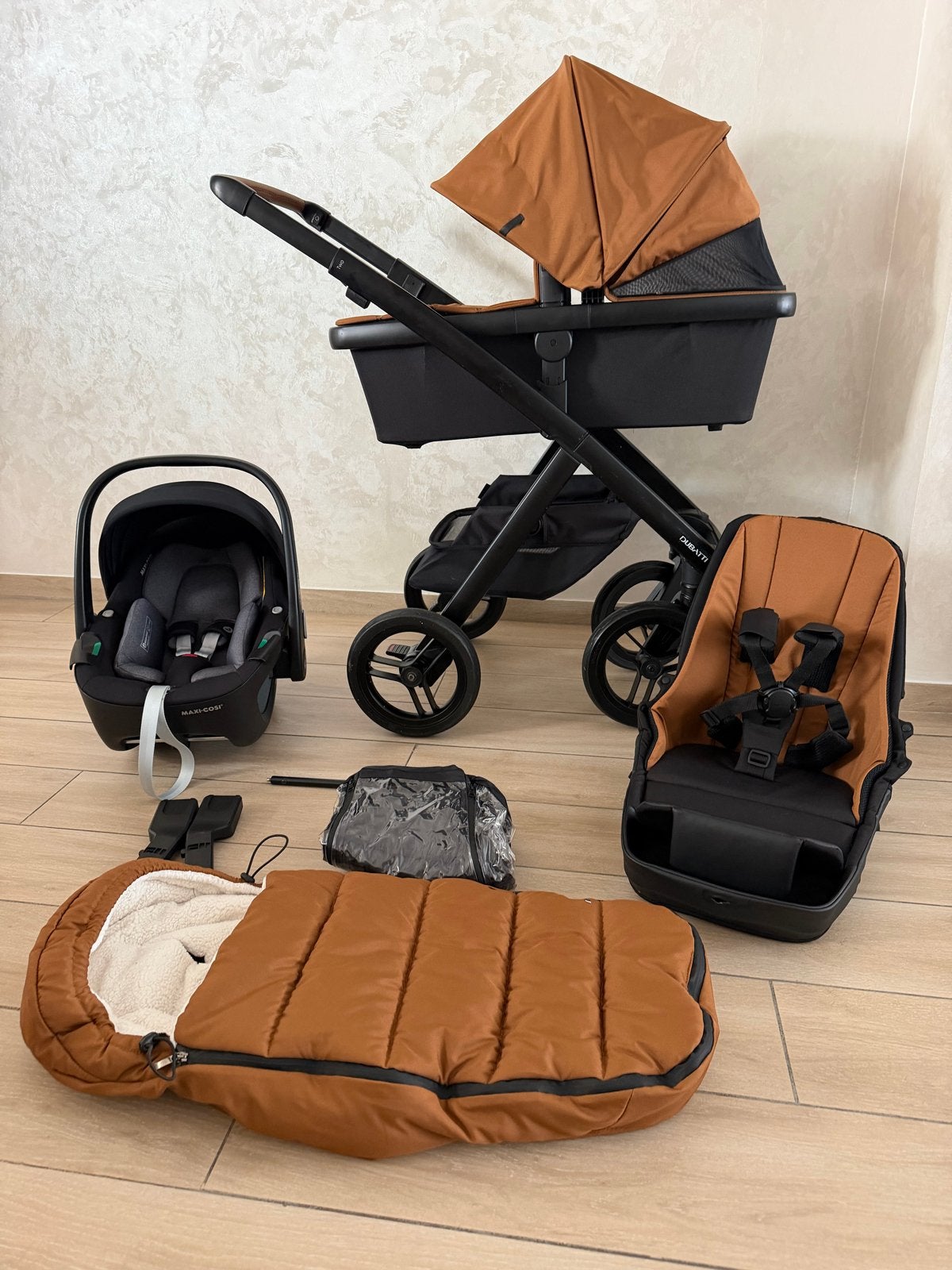 Dubatti Two 3-in-1 Kinderwagen Black - Brown Black S, Zo goed als nieuw, Combiwagen, Met autostoeltje, Ophalen
