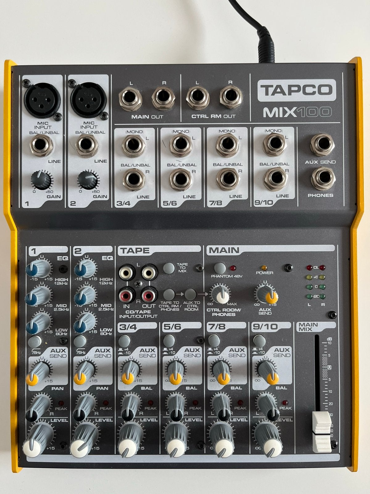 Tapco Mix-100 10 channel mixer (by Mackie), Ophalen of Verzenden, Zo goed als nieuw, 10 tot 20 kanalen, Microfooningang