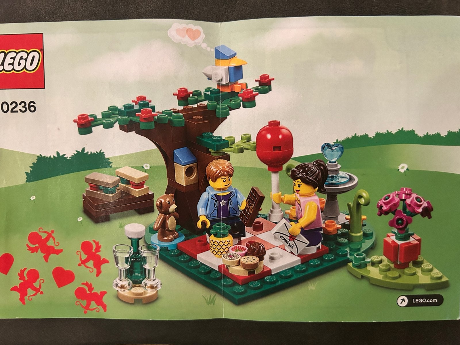 Lego set 40236 Romantic Valentine Picnic, als nieuw, Overige thema's, Lego, Ophalen of Verzenden, Zo goed als nieuw