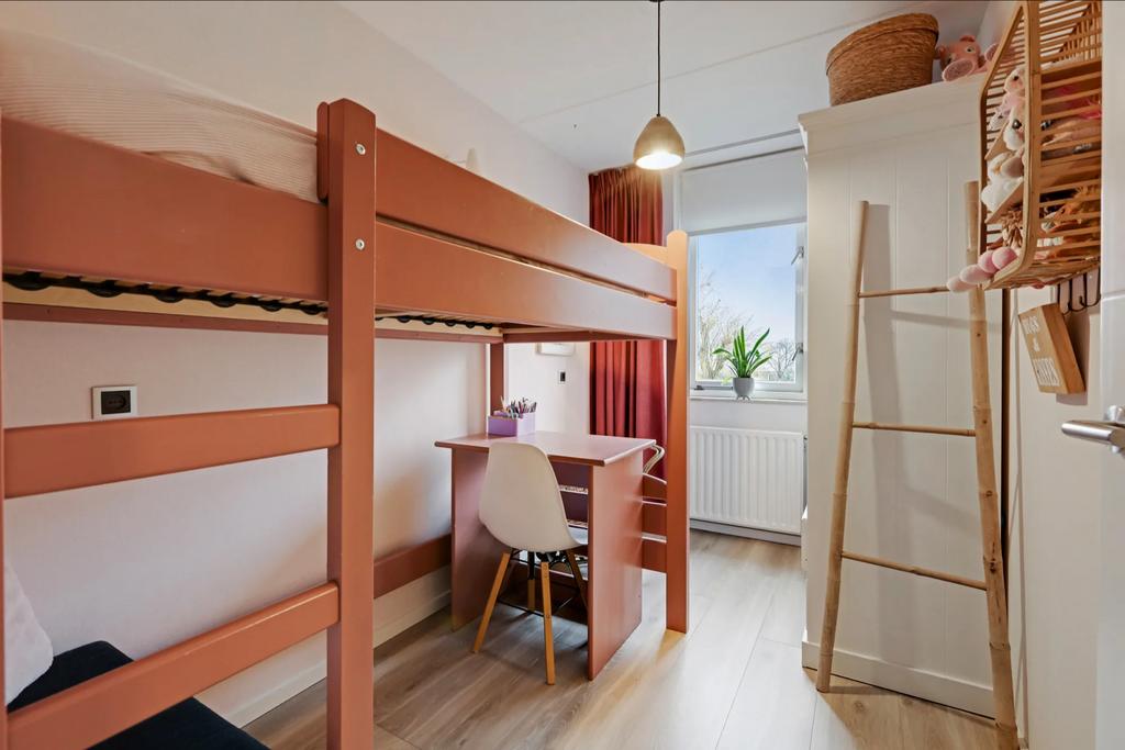 Roze Hoogslaper met Bureau - Perfect voor Kleine Kamers, Ophalen, Gebruikt, Eenpersoons, 200 cm