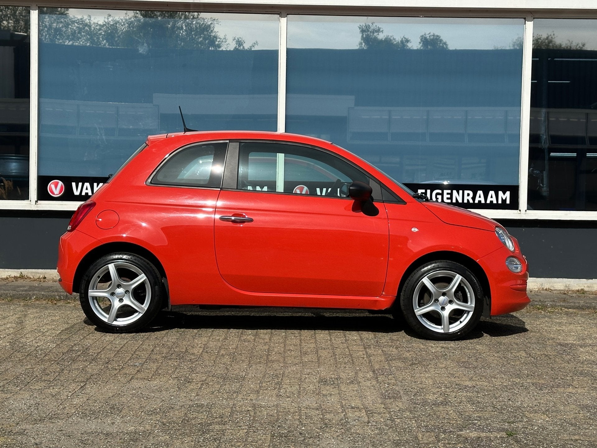 Fiat 500 1.0 Hybrid Urban/AIRCO/DAB/BTW/LMV, Auto's, Fiat, Stof, Overige kleuren, 4 stoelen, Origineel Nederlands