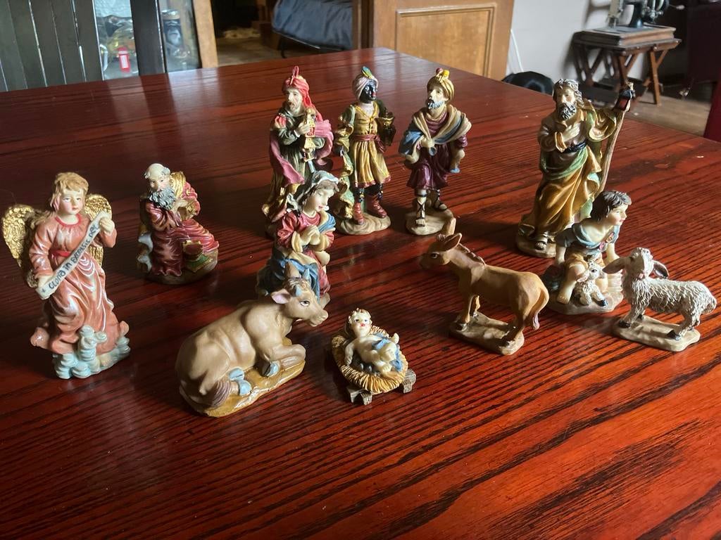 Kerststal Beeldjes Set - Religieuze Decoratie, Verzamelen, Beelden en Beeldjes, Ophalen, Zo goed als nieuw