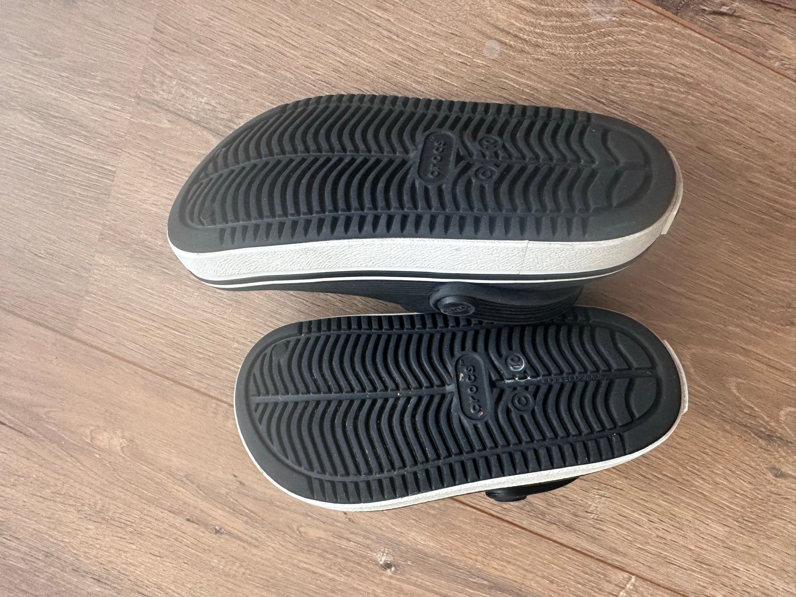 Crocs kids zwart maat 27/28 - nauwelijks gebruikt, Ophalen, Zo goed als nieuw, Jongen of Meisje, Schoenen