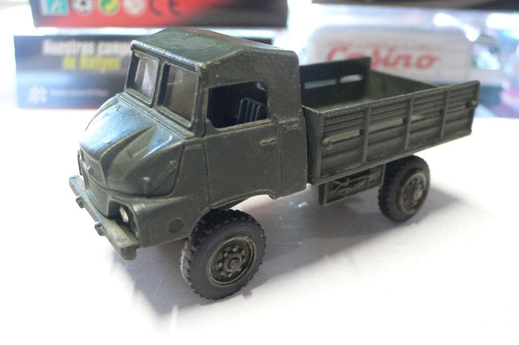 simca-unic militaire vrachtwagen - solido - 1/50, Verzenden, Gebruikt, Auto, Overige merken