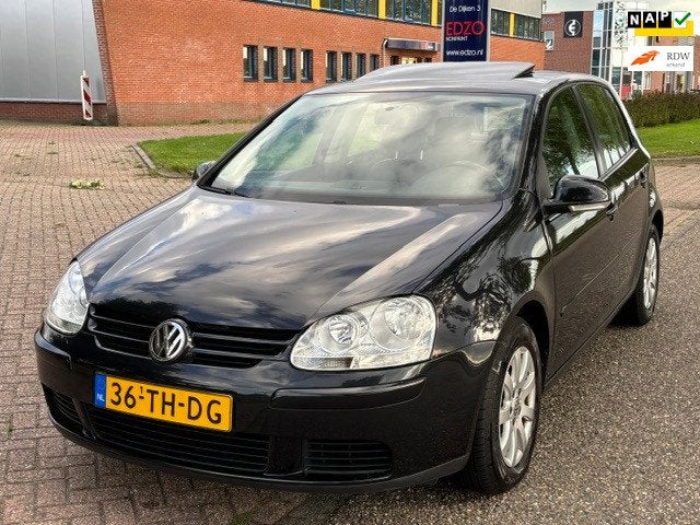 Volkswagen Golf 1.6 FSI Comfortline 5-Drs Automaat ECC Navi, Auto's, Dealer onderhouden, Gebruikt, Zwart, 4 cilinders