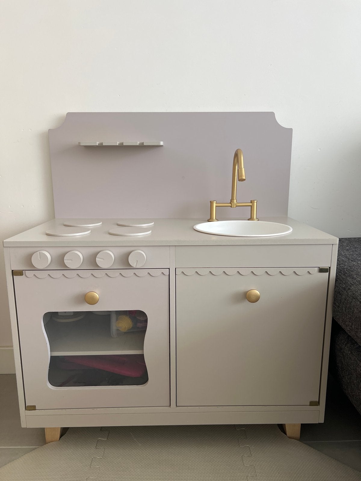 Petite Amelie Speelkeuken met Gouden Kraan en Accessoires, Ophalen, Gebruikt, Hout, Speelkeuken