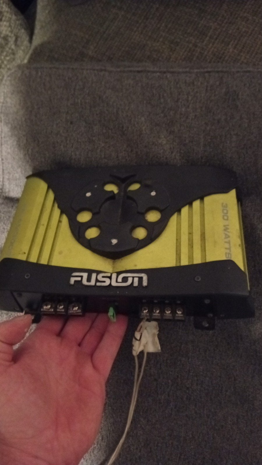 Fusion Subwoofer met Versterker - Diepe Bass & Helder Gelui, Ophalen of Verzenden, Gebruikt