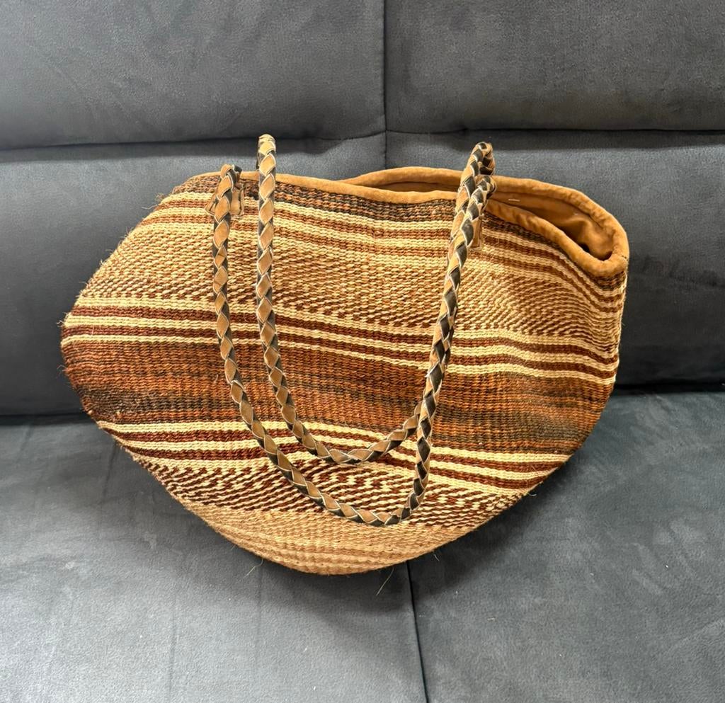 Handgemaakte Keniaanse sisal tas, Sieraden, Tassen en Uiterlijk, Tassen | Damestassen, Ophalen of Verzenden, Zo goed als nieuw