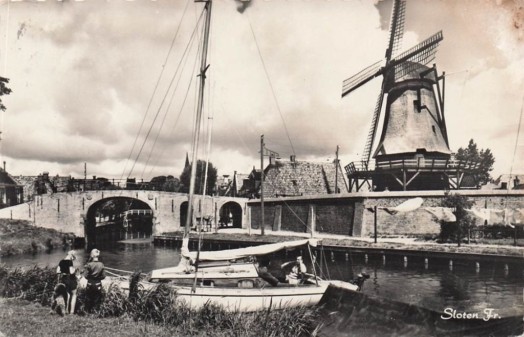 703-435-045 Sloten Fr, Verzamelen, Ophalen of Verzenden, Voor 1920, Friesland