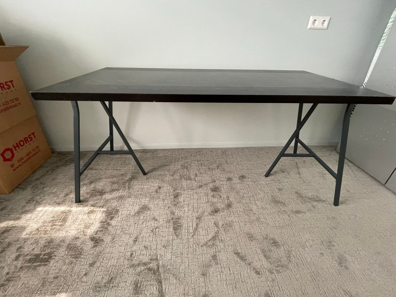 Ikea Linnmon blad zwart met 2 Lerberg schragen antraciet, Gebruikt, 50 tot 100 cm, Rechthoekig, Ophalen