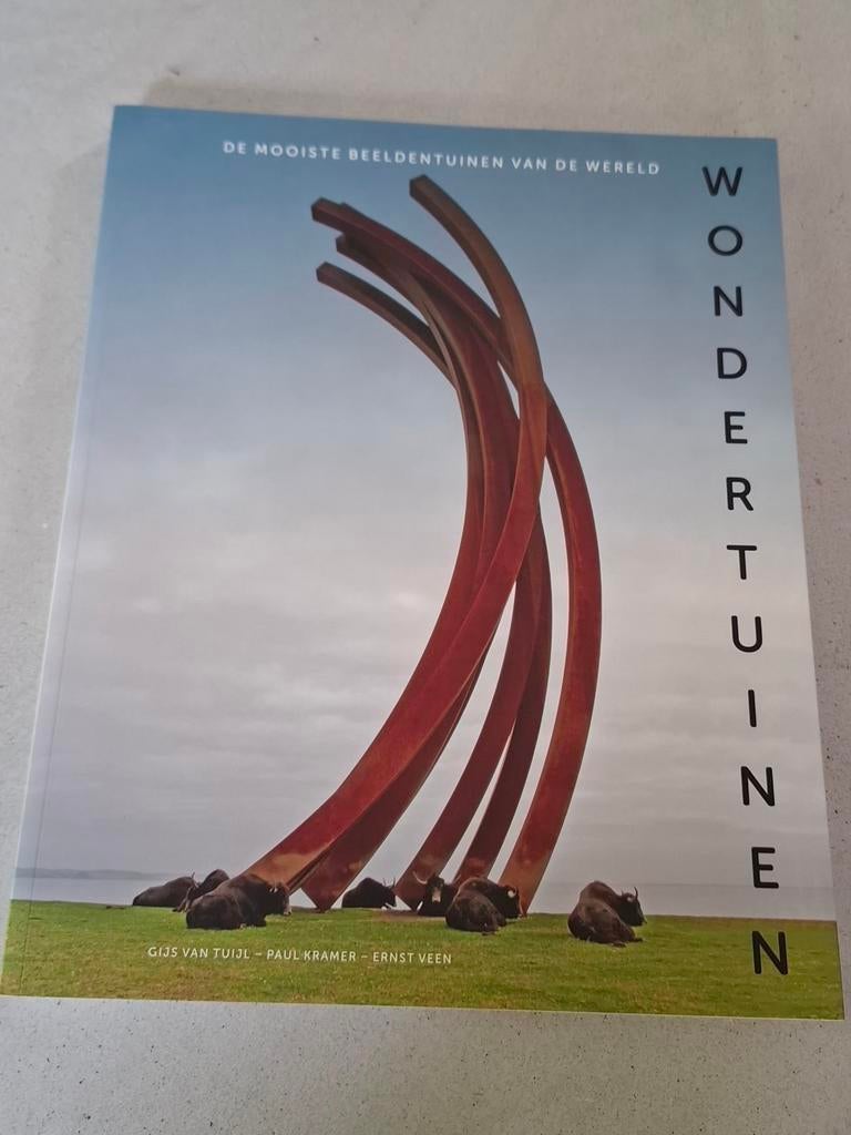 Gijs van Tuijl - Wondertuinen, Ophalen of Verzenden, Zo goed als nieuw, Gijs van Tuijl