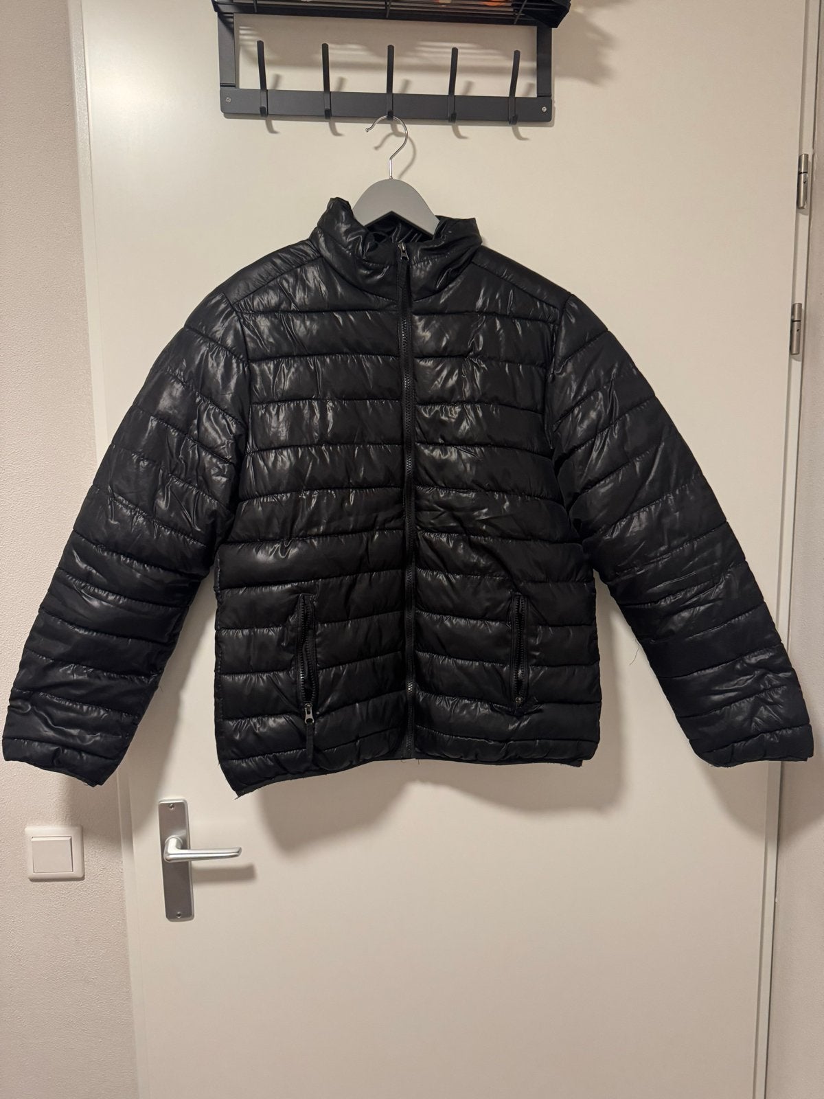Identic Man zwarte gewatteerde jas maat M zo goed als nieuw, Verzenden, Zo goed als nieuw, Maat 48/50 (M), Zwart