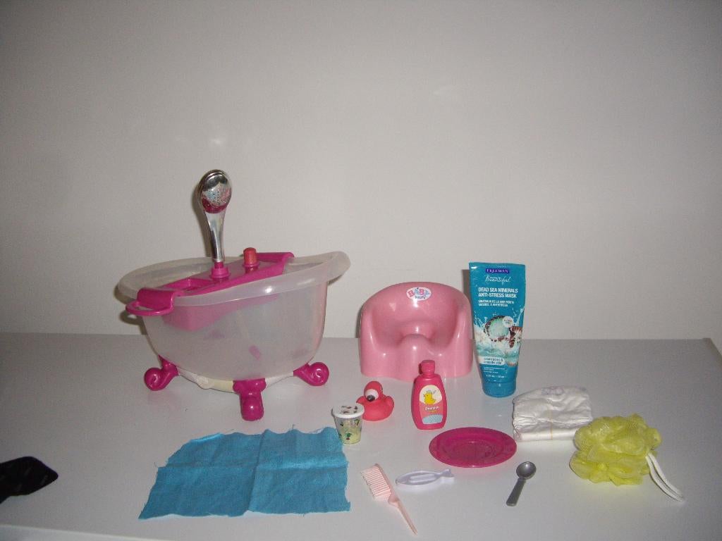 baby born bad met muziek en licht + acc, Kinderen en Baby's, Ophalen, Zo goed als nieuw, Babypop