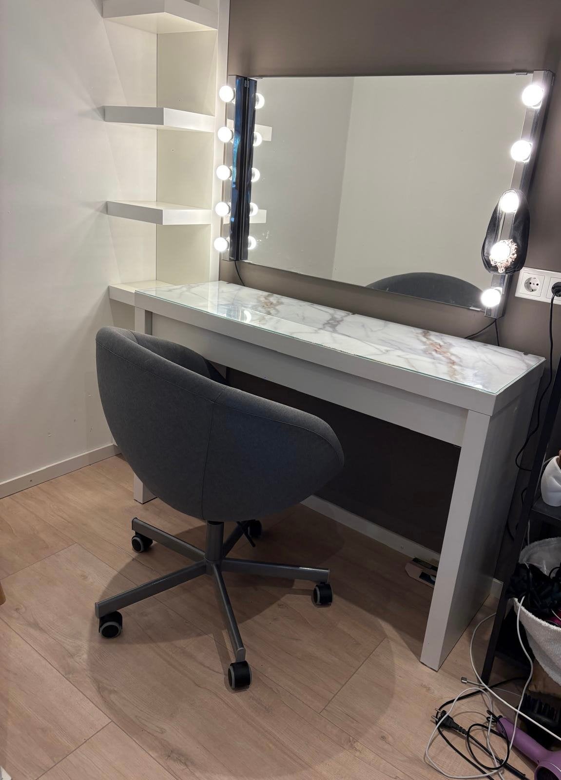 Malm toilettafel met kuipstoel (ikea), Huis en Inrichting, Ophalen, Zo goed als nieuw, 50 tot 100 cm, Minder dan 100 cm