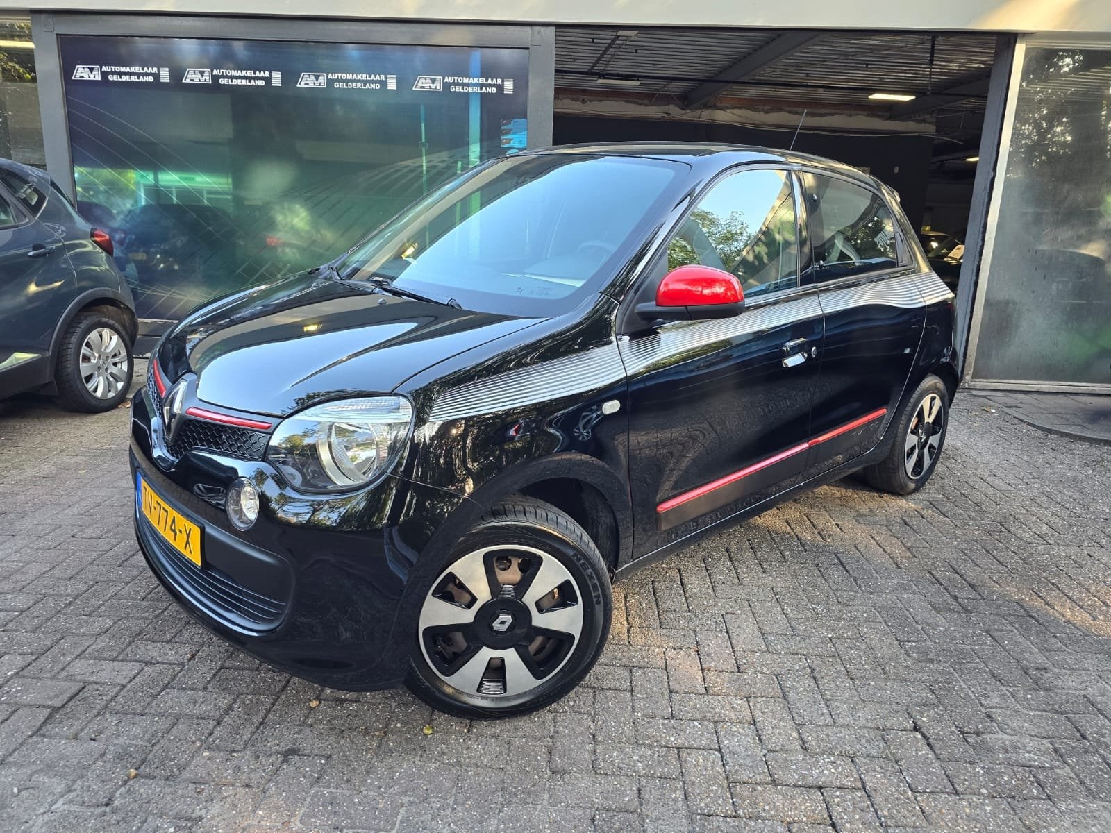 Renault Twingo 1.0 SCe Collection | 1E EIGENAAR | 3/6 OF 12M, 21 km/l, Gebruikt, Zwart, Origineel Nederlands