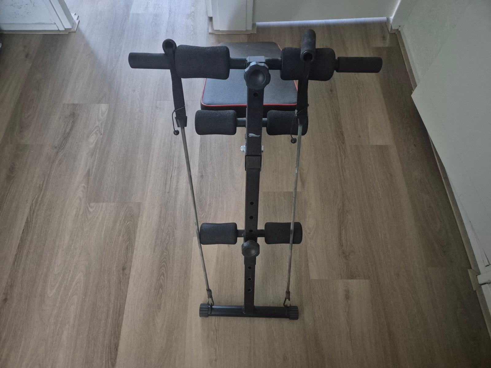 Verstelbaar sportbankje voor diverse oefeningen, Sport en Fitness, Fitnessmaterialen, Ophalen of Verzenden, Gebruikt, Benen, Fitnessbank