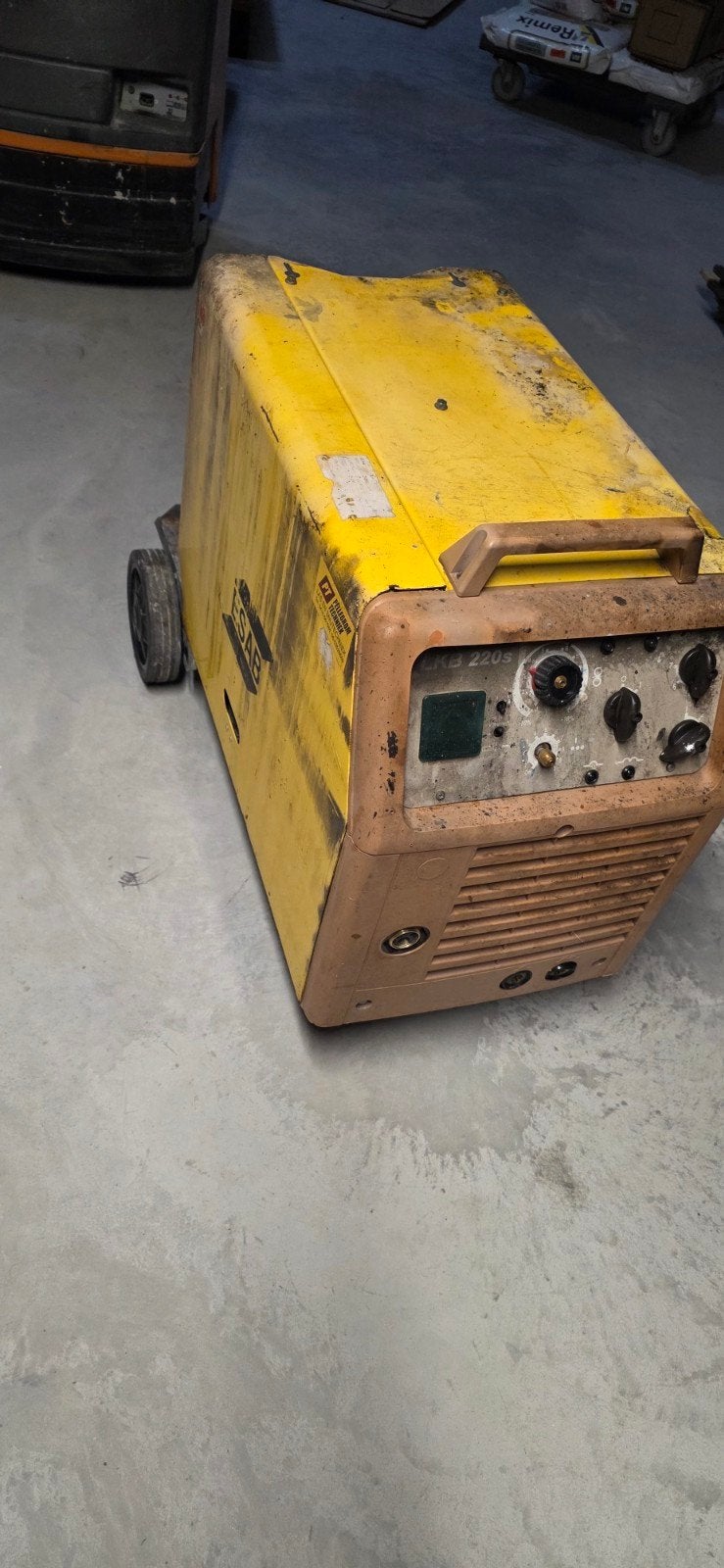 lasapparaat RVS, Esab LKB 220S
Hallo, misschien kan iemand d, Ophalen, Gebruikt