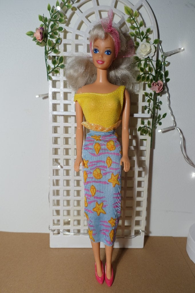 Custom ge-restylede 90's barbie (Mattel), Ophalen of Verzenden, Gebruikt, Pop