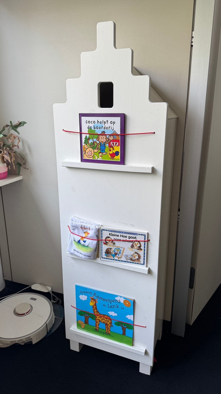 Houten kastje huis Montessori boekenkast wit boekenrek, Kinderen en Baby's, Ophalen, 105 cm of meer, Zo goed als nieuw, Minder dan 50 cm
