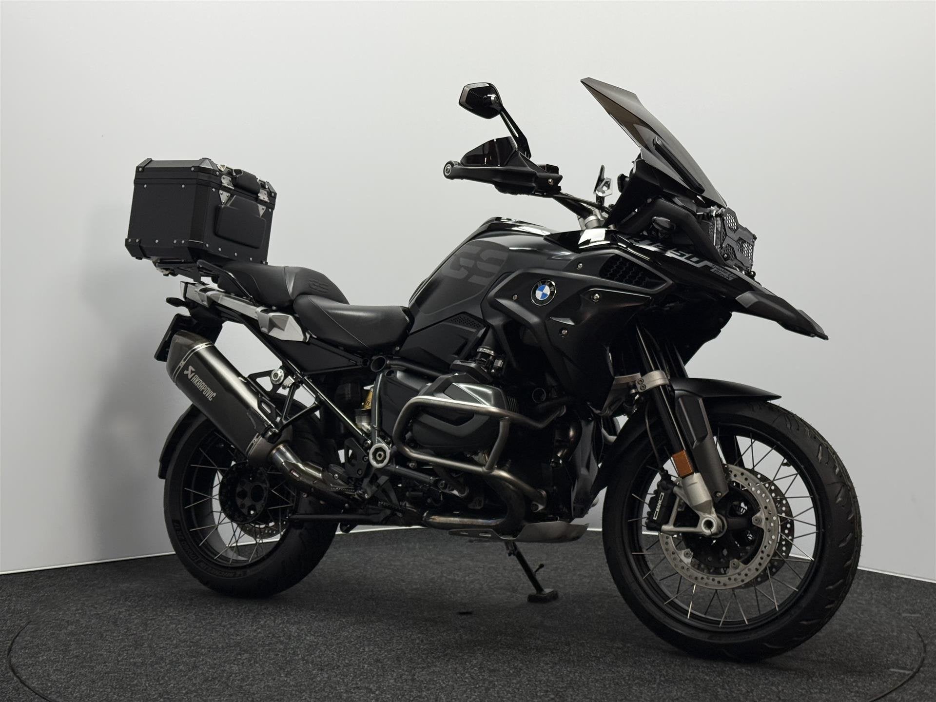 BMW R 1250 GS TRIPLE BLACK, Motoren, 1254 cc, Bedrijf, Meer dan 35 kW, Toermotor