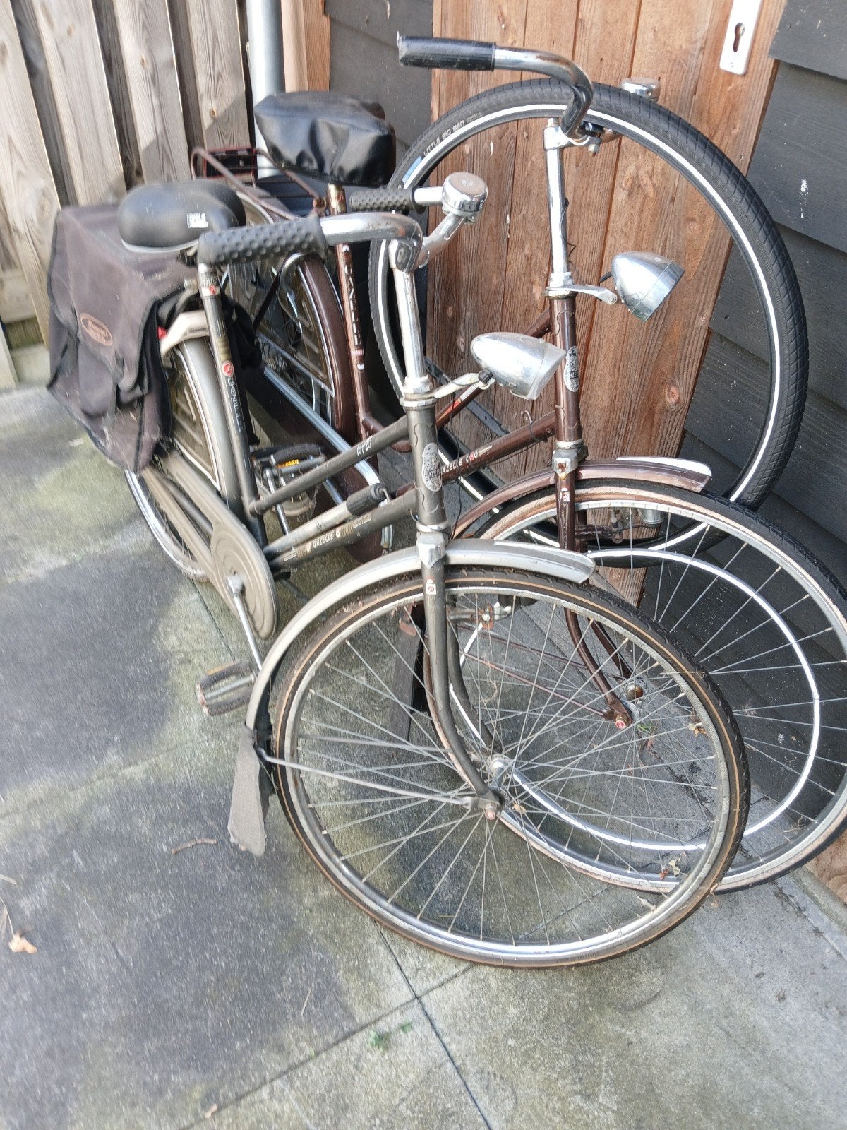 2 Retro opknappers: Gazelle fietsen (26 en 28 inch), 47 tot 50 cm, Ophalen, Gebruikt, Gazelle