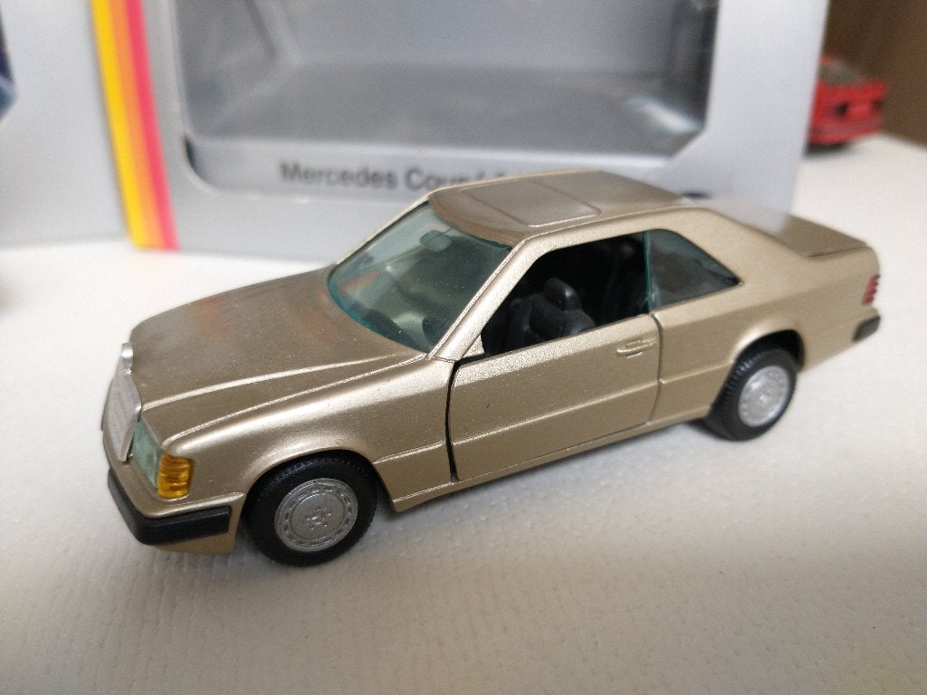 MERCEDES BENZ COUPE 300 CE 1989, Ophalen of Verzenden, Zo goed als nieuw, Auto, Gama
